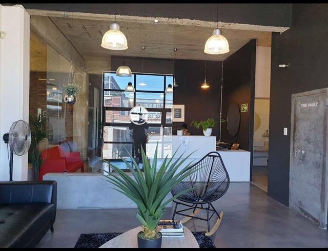 850M² OFFICE FOR SALE IN WOODSTOCK